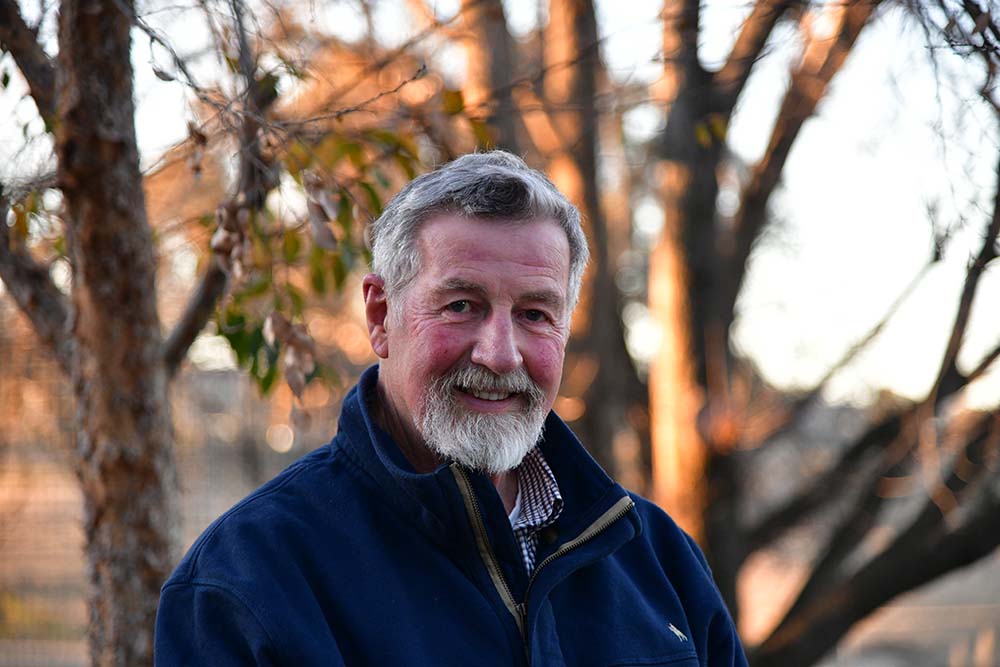 Dr. Ian Billinghurst